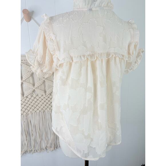 Lulus Ivory Floral Burnout Puff Sleeve Button Front Top Size XS Jacquard Blouse - Picture 12 of 13